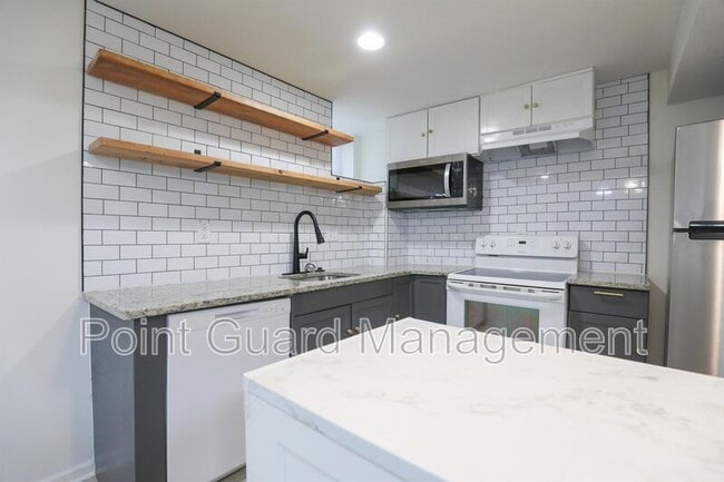 Building Photo - 3004 Marcy Street - 3