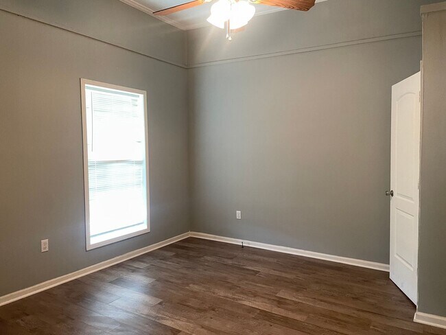 Foto del edificio - 601 S. Cherry Street