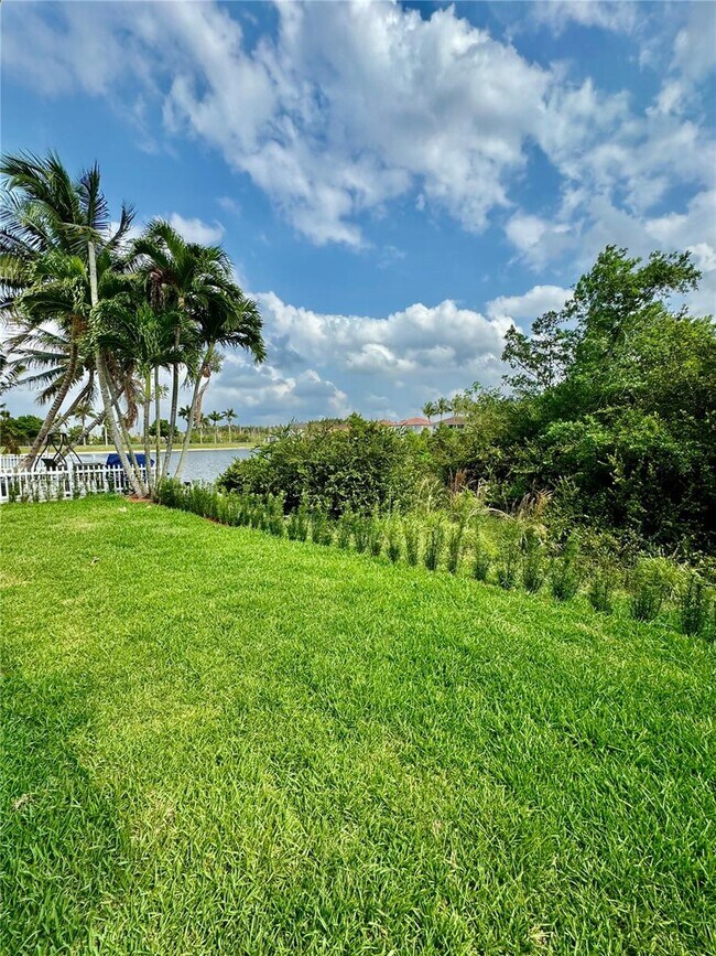 Foto del edificio - 14974 SW 18th Terrace