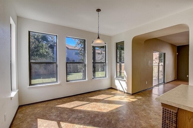 Building Photo - 507 Tyree Rd