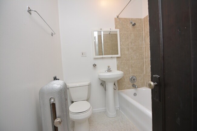 Building Photo - 4903 N St Louis Ave