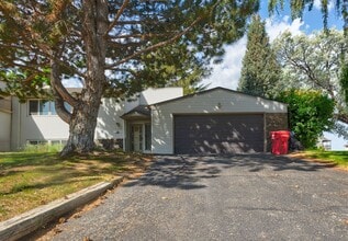 Building Photo - 12000 S Sunrise Cir