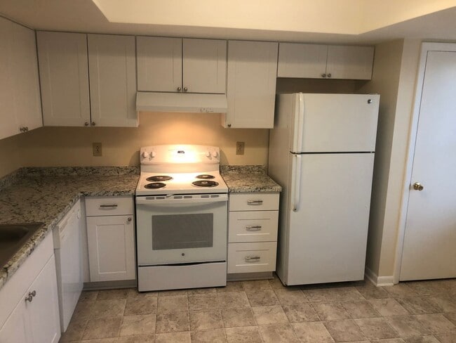 Photo - 3632 Chimney Creek Dr House