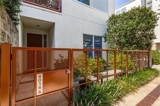 Building Photo - 4014 Travis St