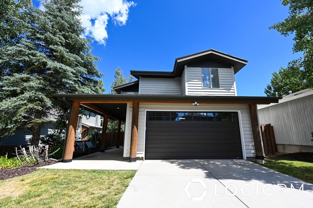 Photo - 1034 Lincoln Ln-