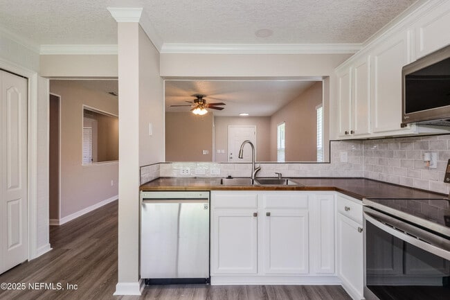 Building Photo - 899 Wynfield Cir