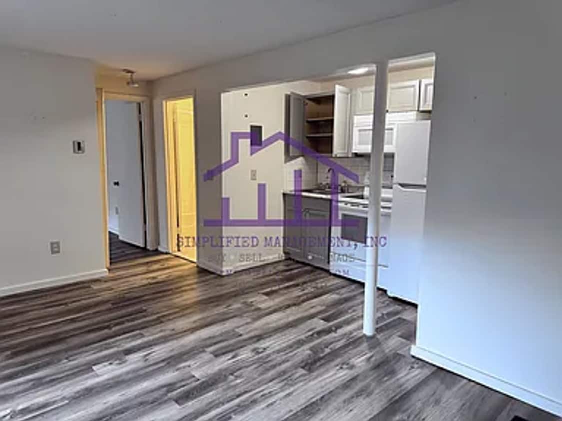 Foto principal - 740 Central St