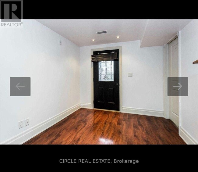 Building Photo - 55 Westbury Crescent