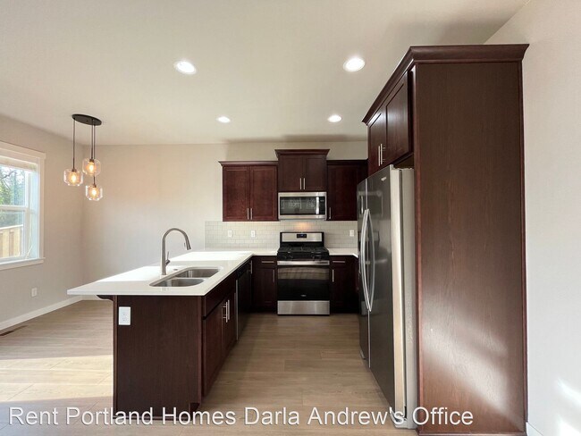 Foto del edificio - 3 br, 2.5 bath House - 17836 SW Kringle Lane