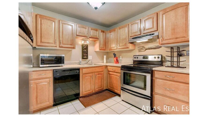Foto principal - 6800 E Tennessee Ave