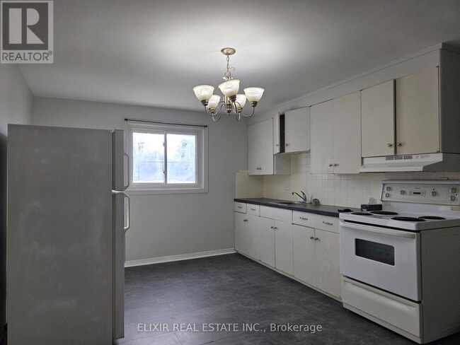 Building Photo - 362 Grey St