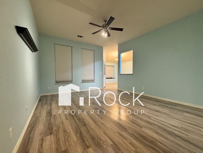 Foto del edificio - 3 Bedroom Home in North Norman with New Ca...