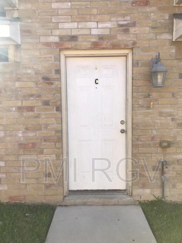 Foto del edificio - 215 W Albatross Ave