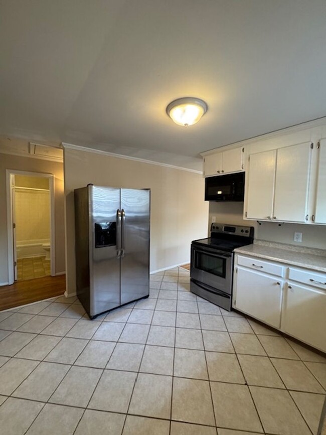 Foto del edificio - Charming bungalow in Overbrook  - 2 bedroo...