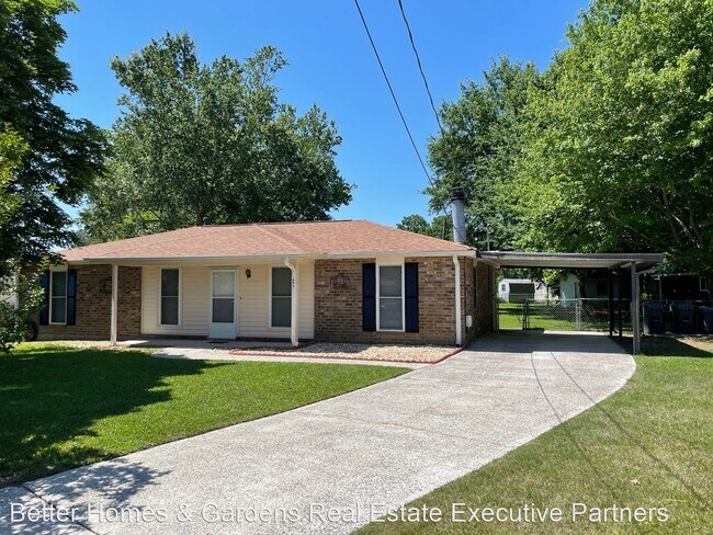 Building Photo - 3 br, 2 bath House - 118 Hollingsworth Dr