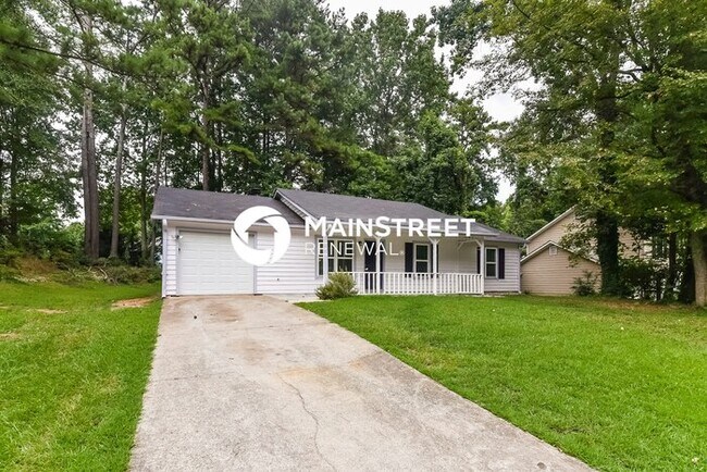 Foto del edificio - 3 Bedroom Pet-Friendly Home in Norcross, G...