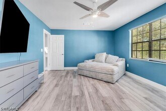 Building Photo - 823 Meadowland Dr
