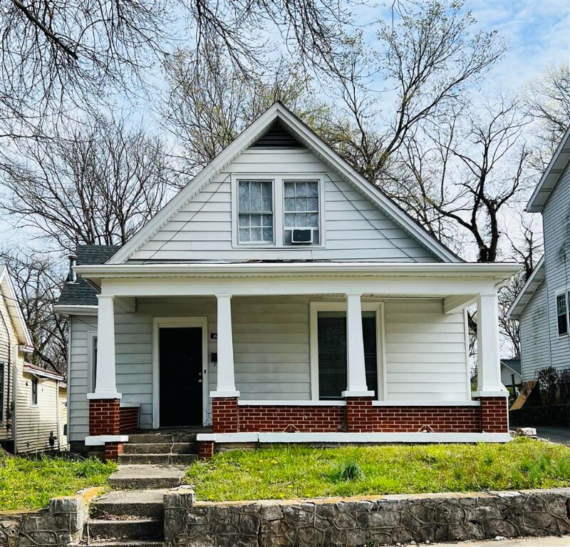 Primary Photo - 644 E 14th Ave