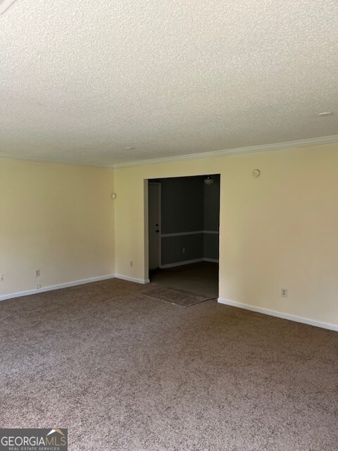 Foto del edificio - 6468 Berryvale Dr
