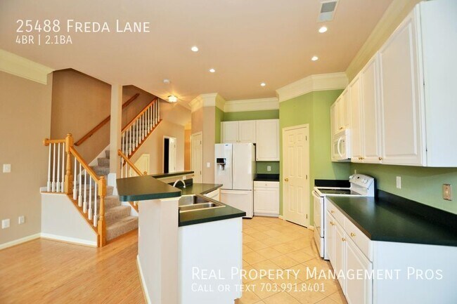 Foto del edificio - 25488 Freda Ln