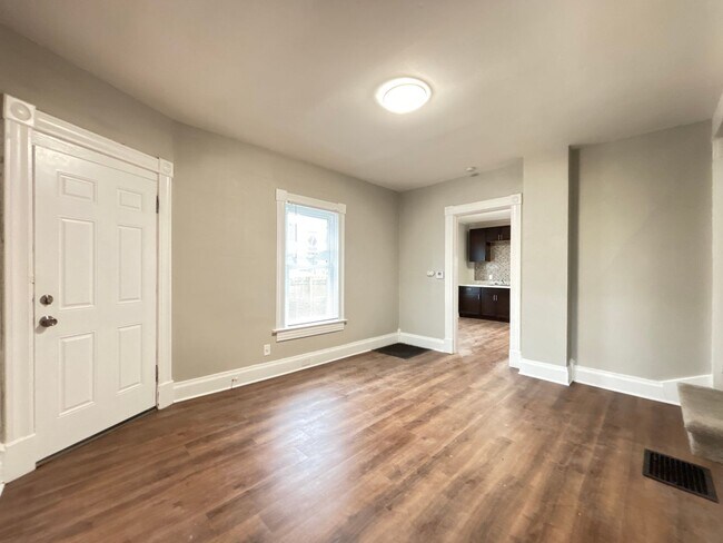 Foto del edificio - Alaska Home: New Year, New Home: 50% Off F...