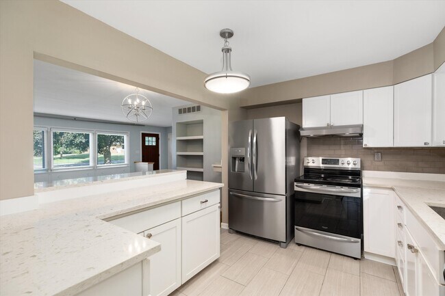 Foto del edificio - 4047 Ledgestone Dr
