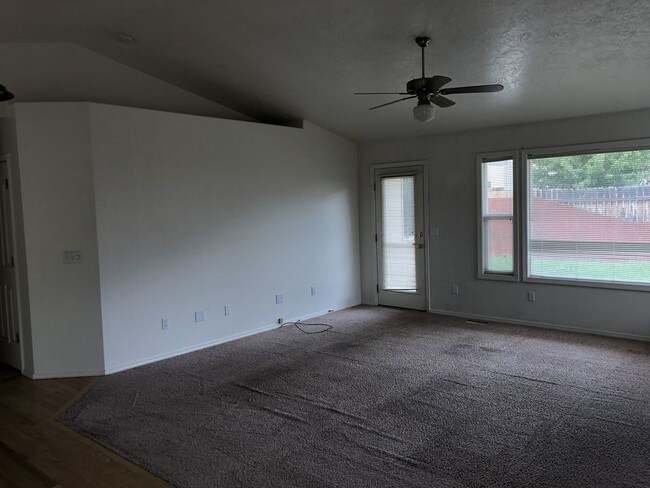 Foto del edificio - 3 Bed 2 Bath Home Close to Micron