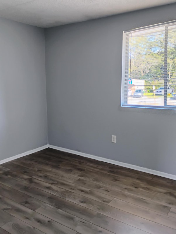 Building Photo - 1120 Sherron Ave