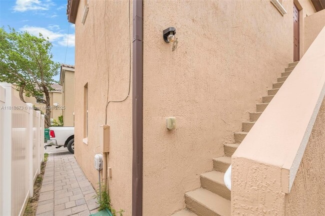 Building Photo - 9341 SW 171st Ct