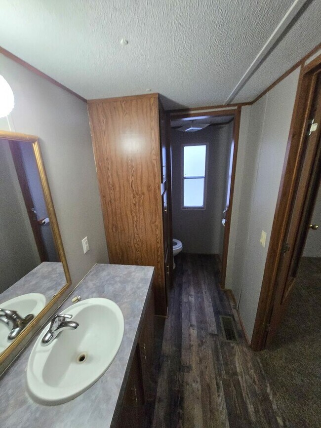 Foto del edificio - 3 Bed 2 Bath Mobile Home for rent in Middletown, MO!