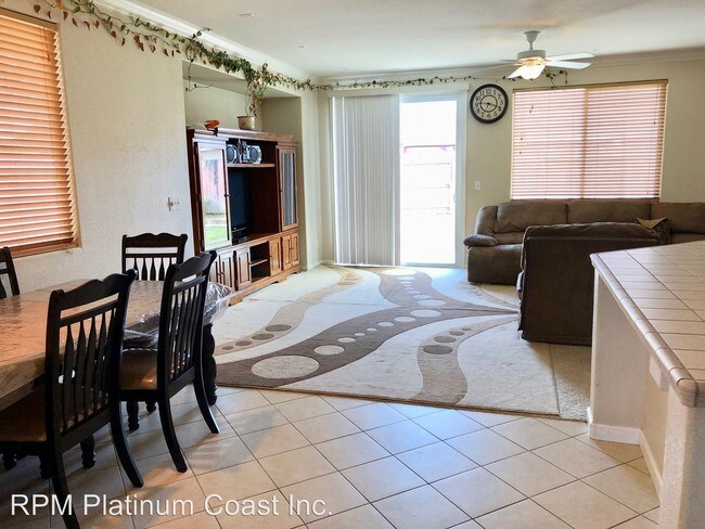 Foto del edificio - 4 br, 2 bath House - 5327 E Audrie Ave