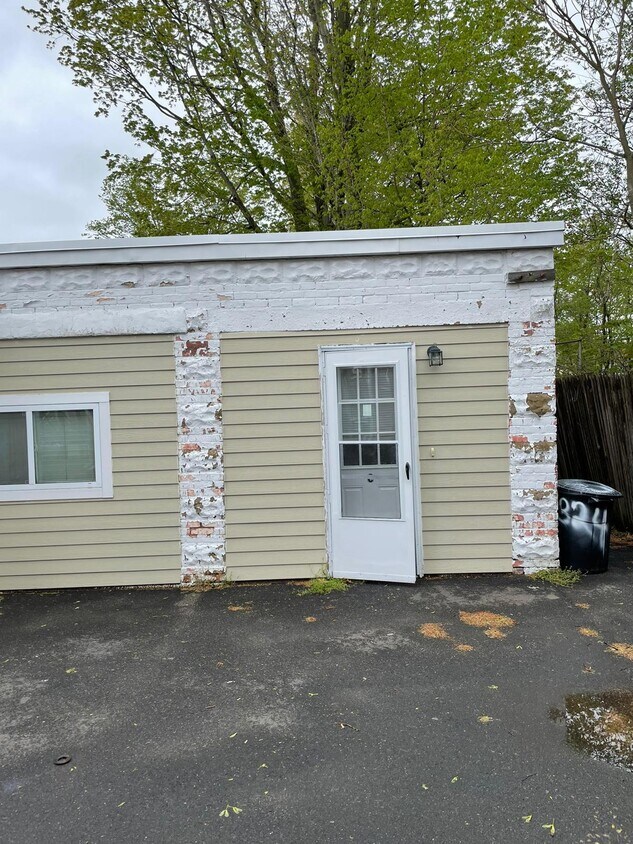 Foto principal - 324 Campbell Ave