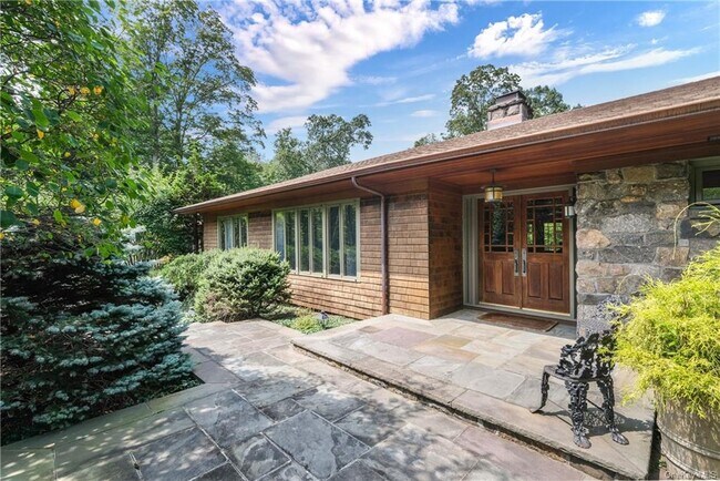 Building Photo - 36 Cedar Hill Rd