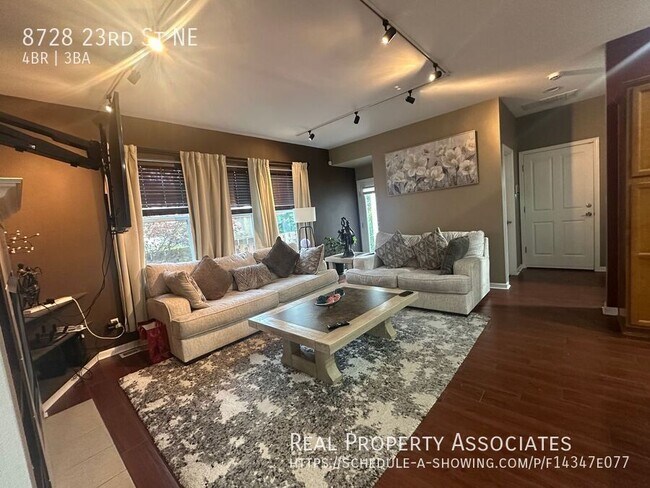 Foto del edificio - 8728 23rd St NE