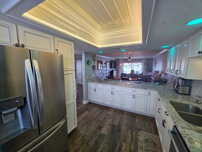 Building Photo - Summer Special- 50% off 1st Month's Rent- Fully Furnished Waterway East 2 Bedroom 2 Bath Condo