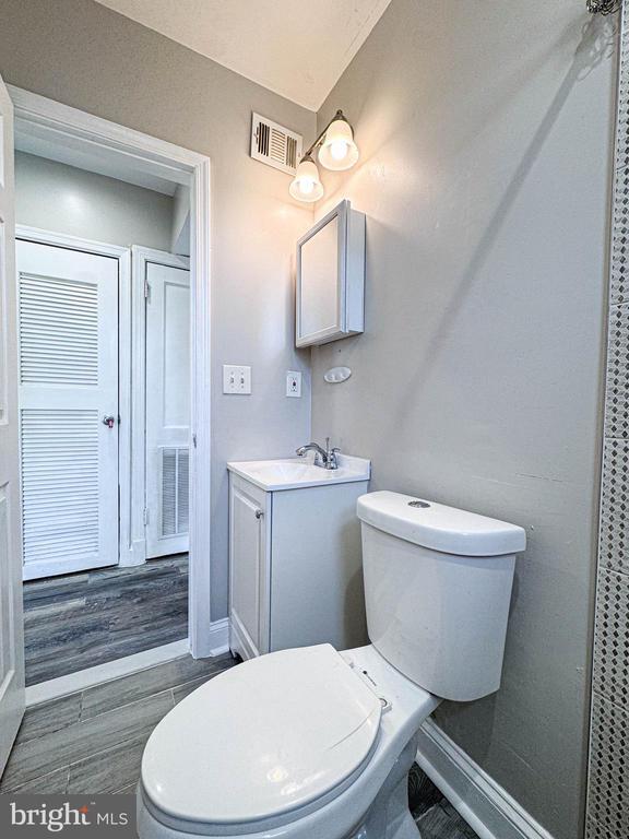 Building Photo - 4630 Hillside Rd SE