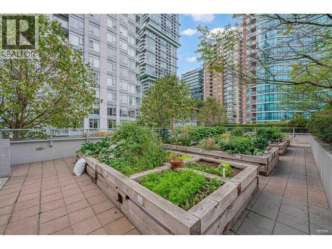 Photo du bâtiment - 833 Homer St