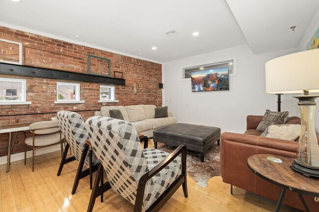 Foto del edificio - 339 N West Ave