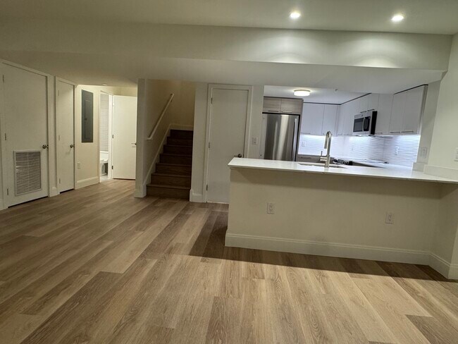 Foto del edificio - 1065 Commonwealth Ave