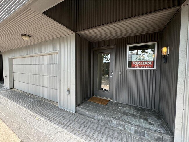 Building Photo - 4516 Montrose Blvd