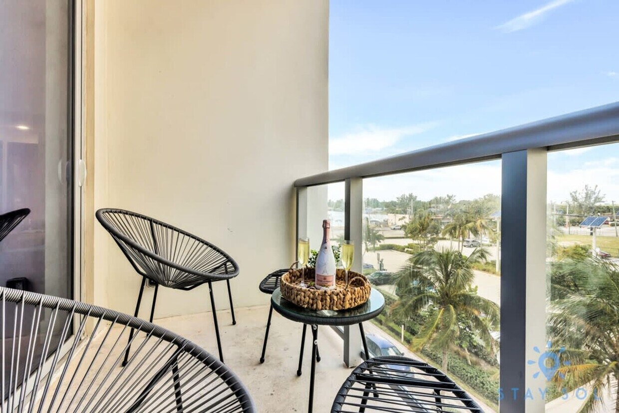 Foto principal - 777 N Ocean Dr