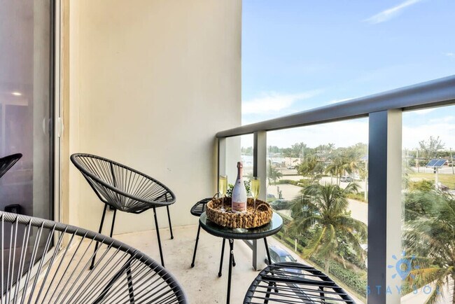 Foto del edificio - 777 N Ocean Dr