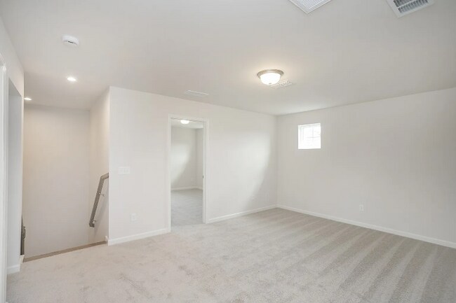 Building Photo - 5401 Zinnia Ln