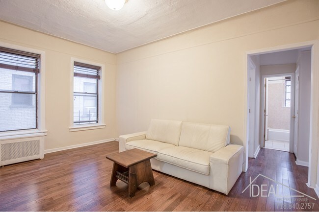 Foto del edificio - 2913 Foster Avenue #D3R