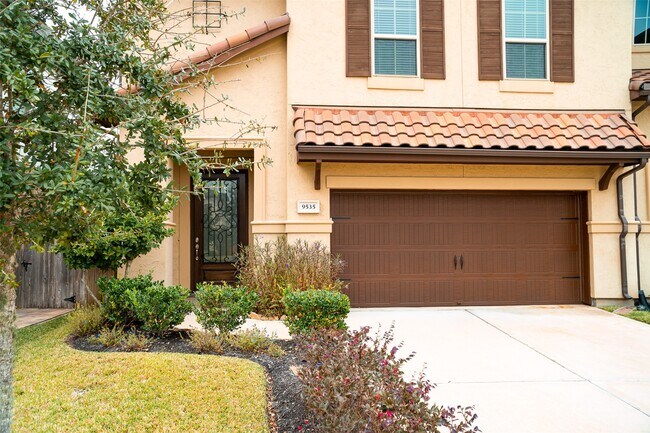 Foto del edificio - 9535 Scanlan Heights Ln