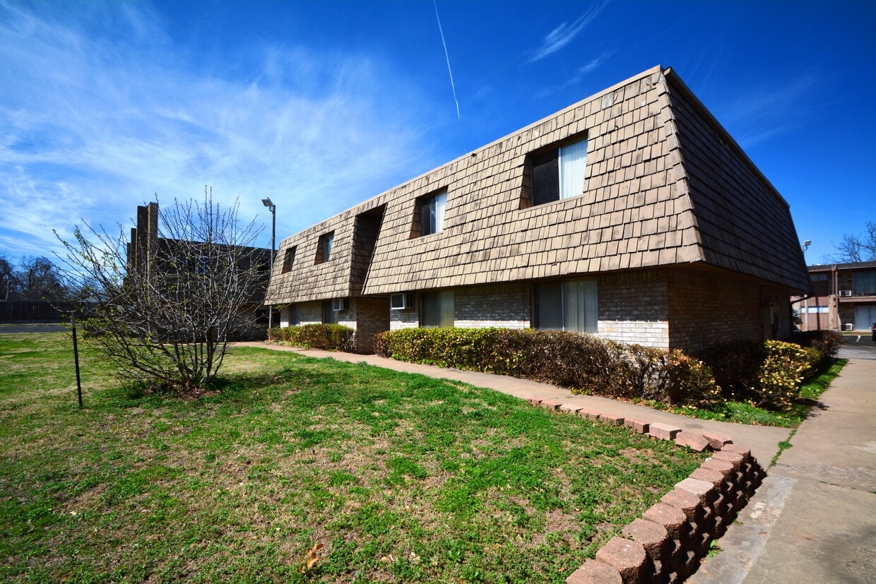 Oak Creek Apartments Apartments 5909 S Lee Ave Oklahoma City, OK