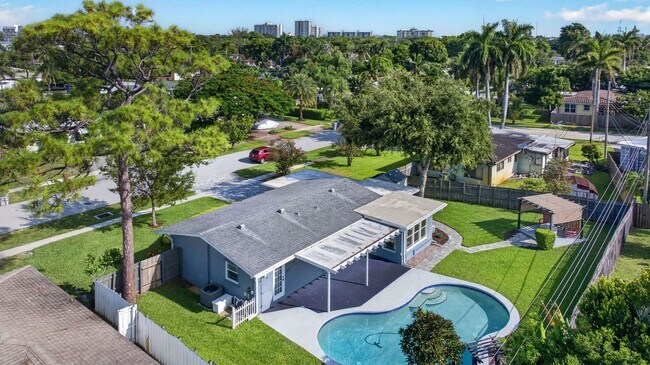 Building Photo - Poolside Living in Pompano Beach – 3 Bed 2 Bath Single Family Home - NO HOA move in today!