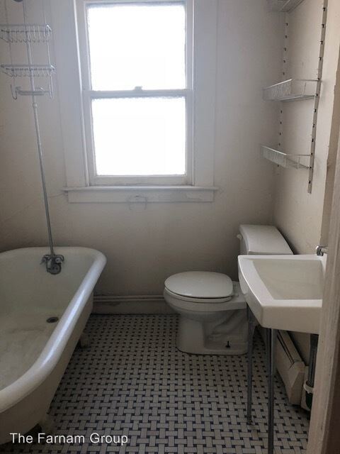 Building Photo - 249-251 Willow St