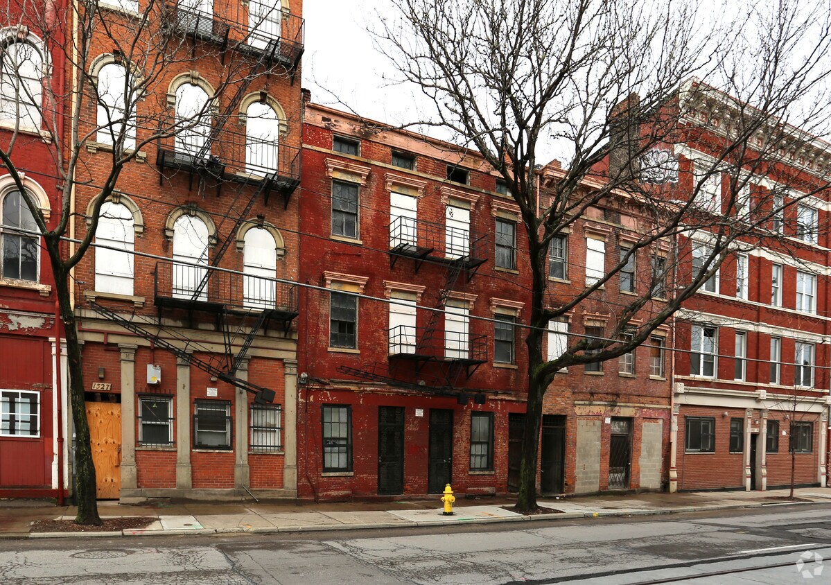 Primary Photo - 1529 Race St