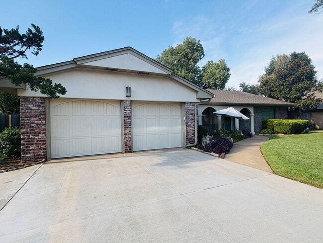 Building Photo - 2945 Kerry Ln
